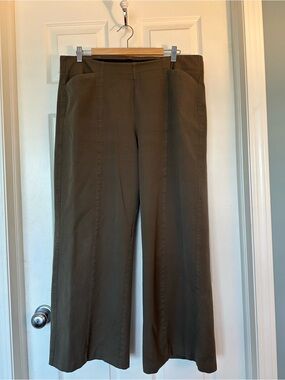 Old Navy Olive Green Pixie Wide-Leg Pants